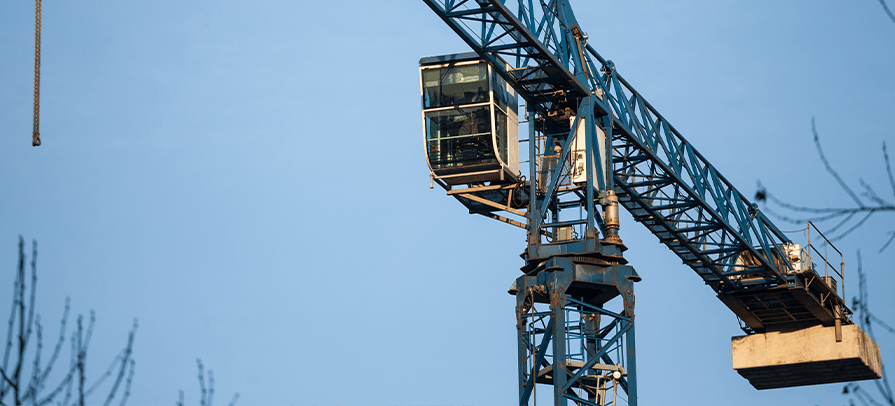 Featured image for the blog post - Common Crane Compliance Challenges and Risks